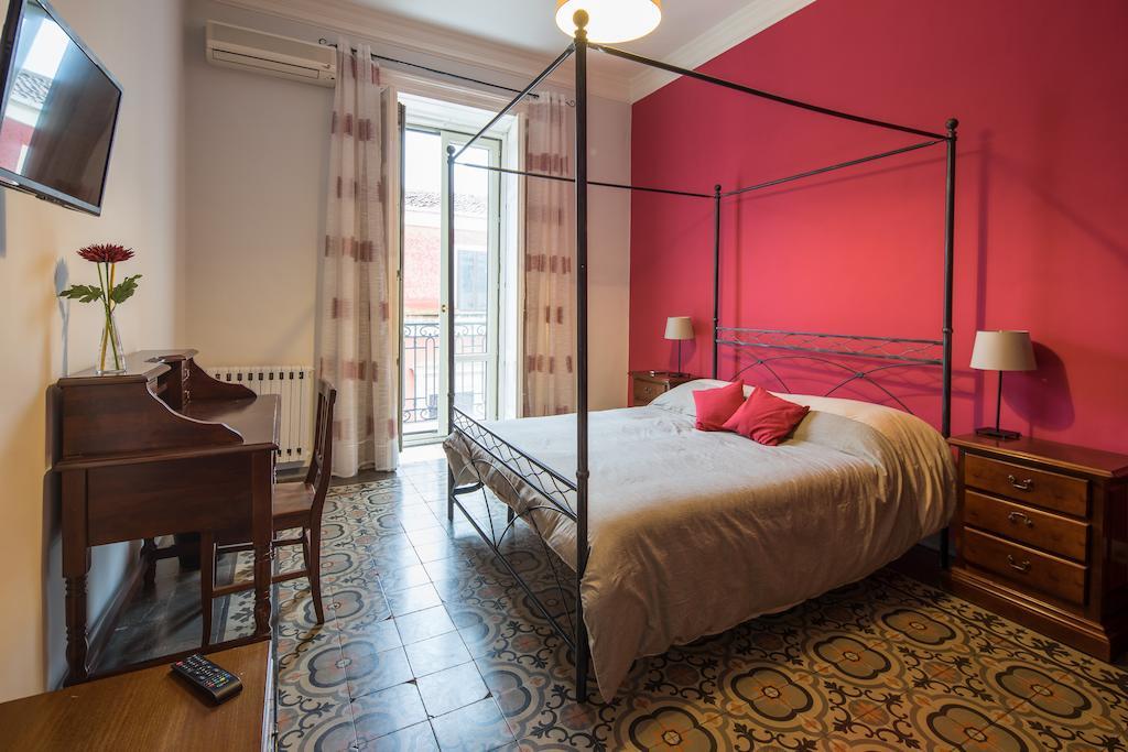 Bed and Breakfast Aida à Catane Extérieur photo